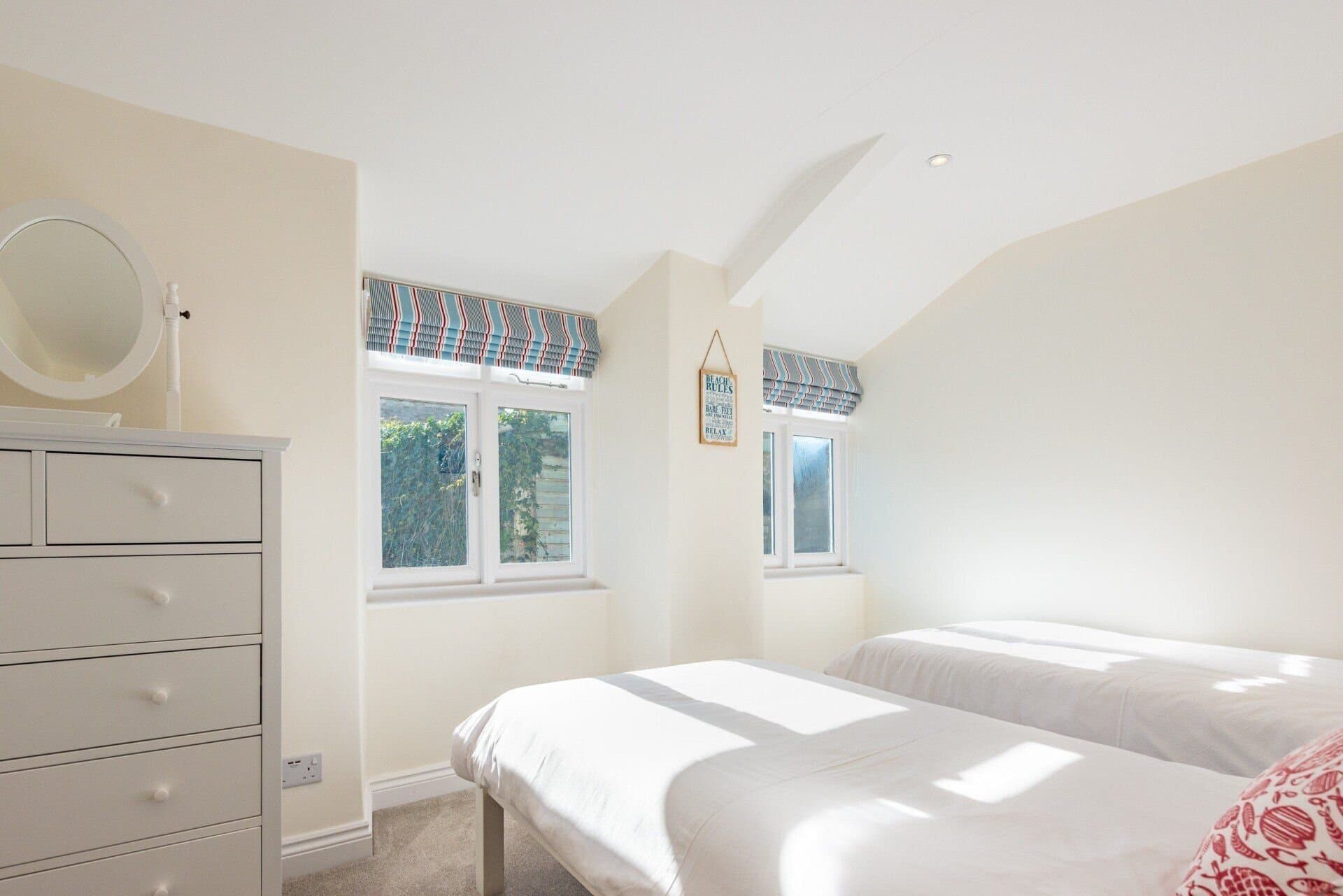 Twin bedroom at Polly's Folly